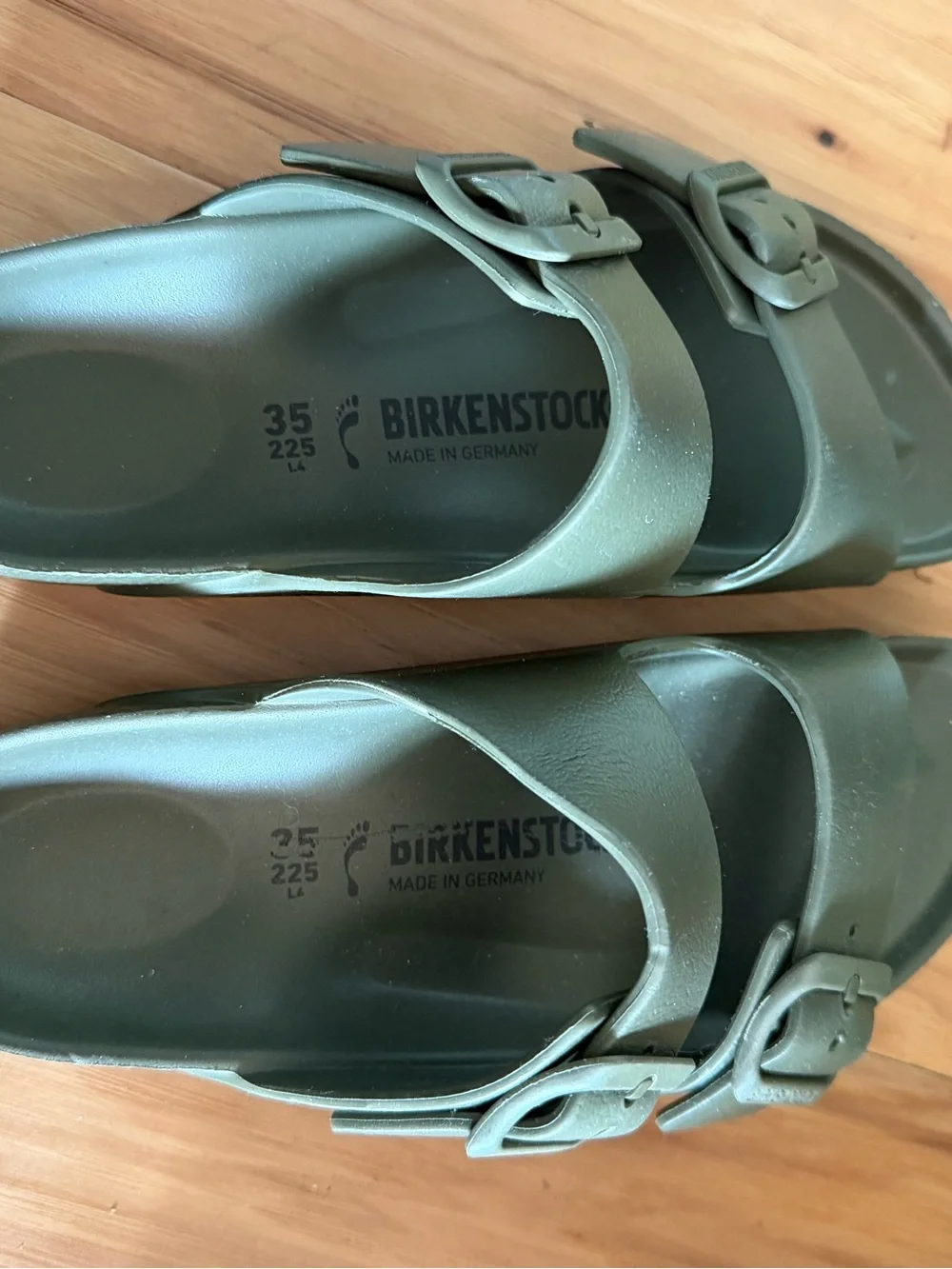 Birkenstock Olive army Green EVA Two-Strap Slide Sandals kids 35 VGUC